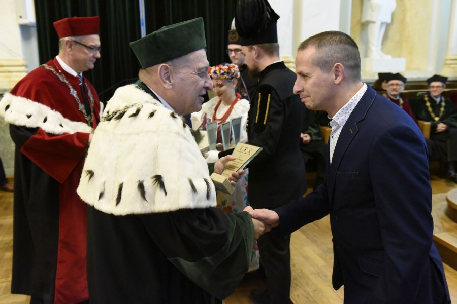 Kliknij aby zobaczyć pełny rozmiar