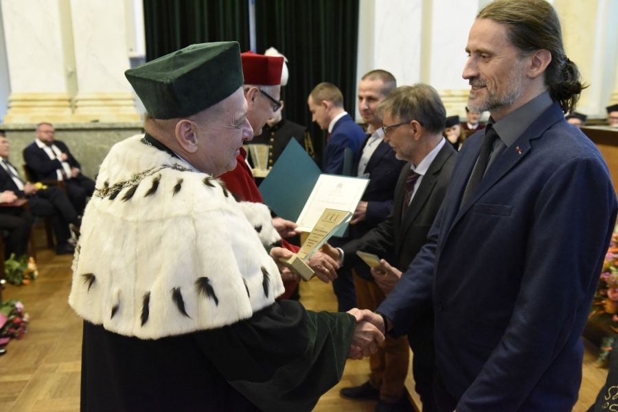 Kliknij aby zobaczyć pełny rozmiar