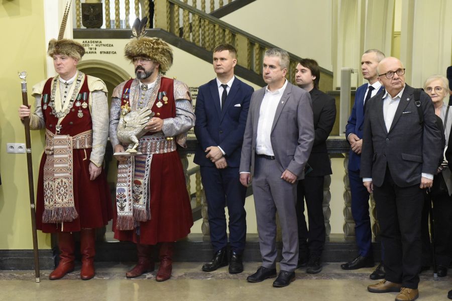 Kliknij aby zobaczyć pełny rozmiar