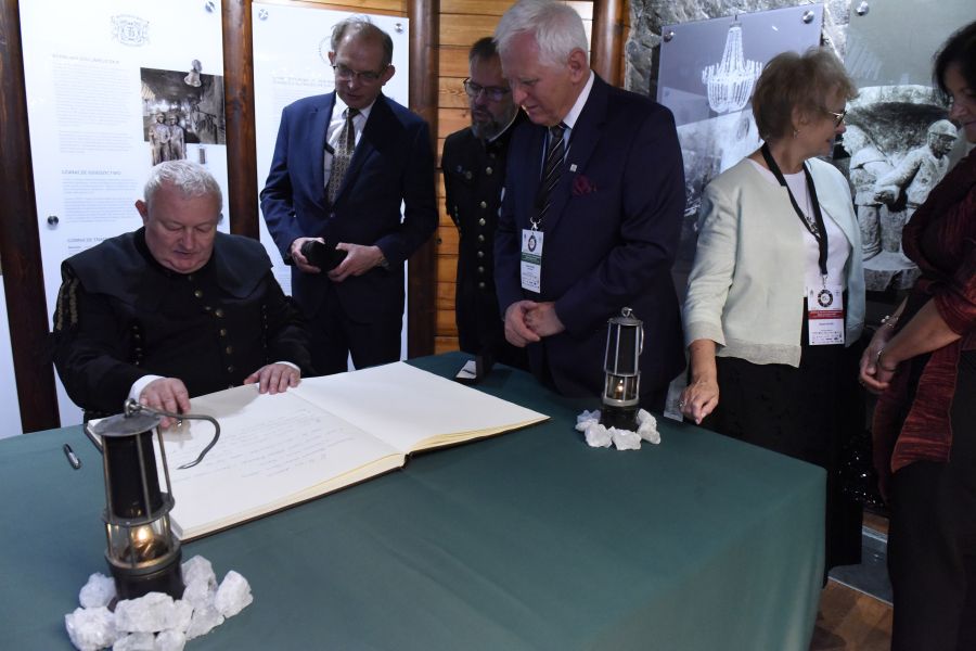 Kliknij aby zobaczyć pełny rozmiar