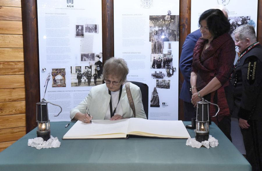 Kliknij aby zobaczyć pełny rozmiar