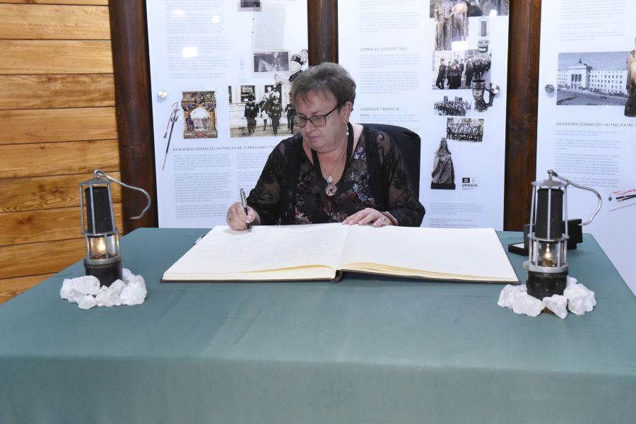 Kliknij aby zobaczyć pełny rozmiar