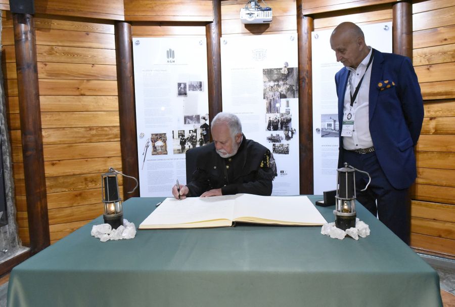 Kliknij aby zobaczyć pełny rozmiar