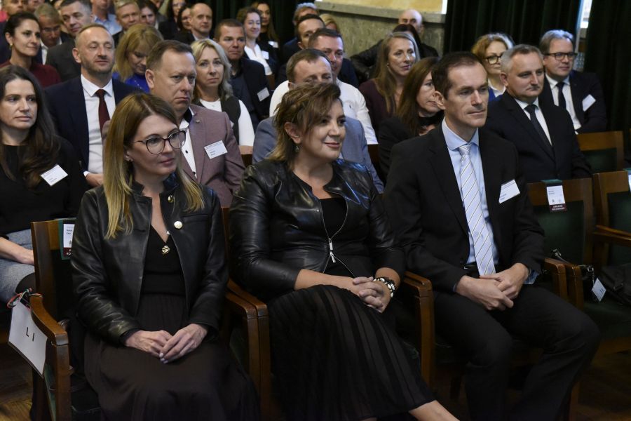 Kliknij aby zobaczyć pełny rozmiar
