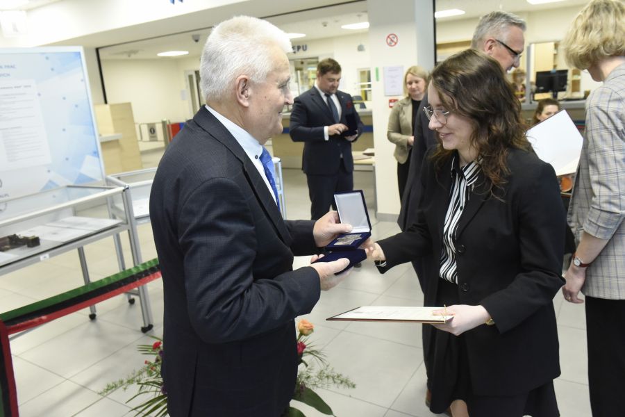 Kliknij aby zobaczyć pełny rozmiar