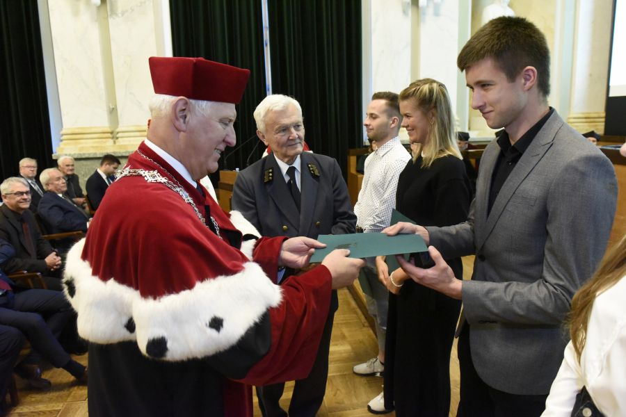 Kliknij aby zobaczyć pełny rozmiar