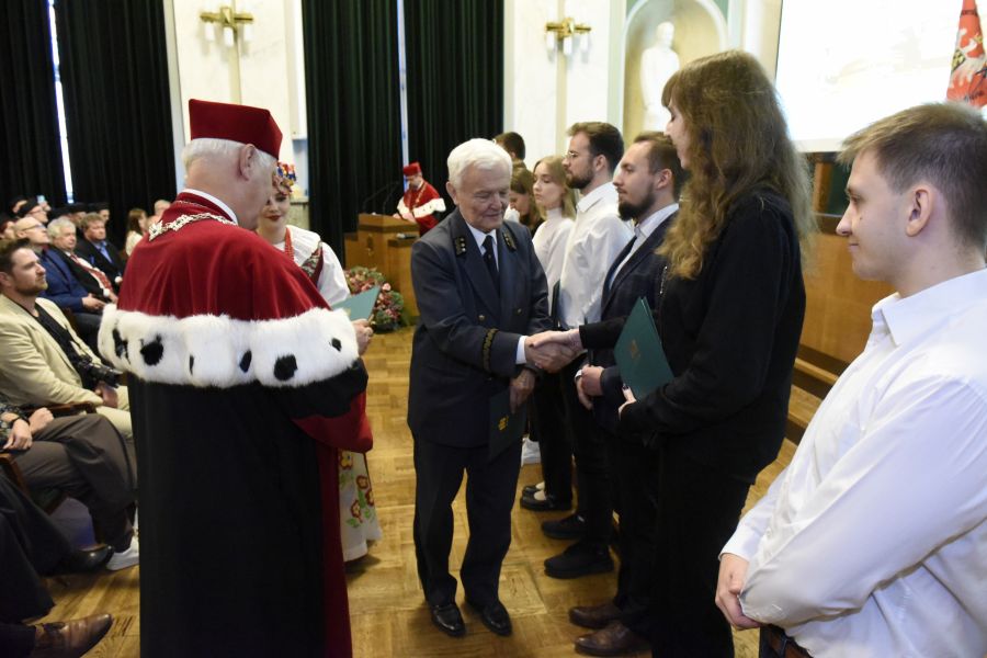 Kliknij aby zobaczyć pełny rozmiar