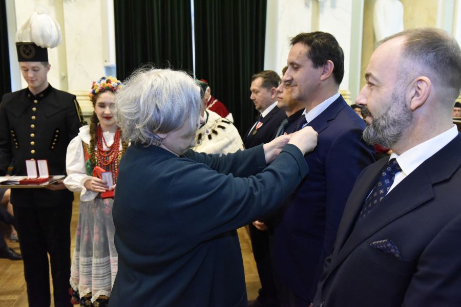 Kliknij aby zobaczyć pełny rozmiar