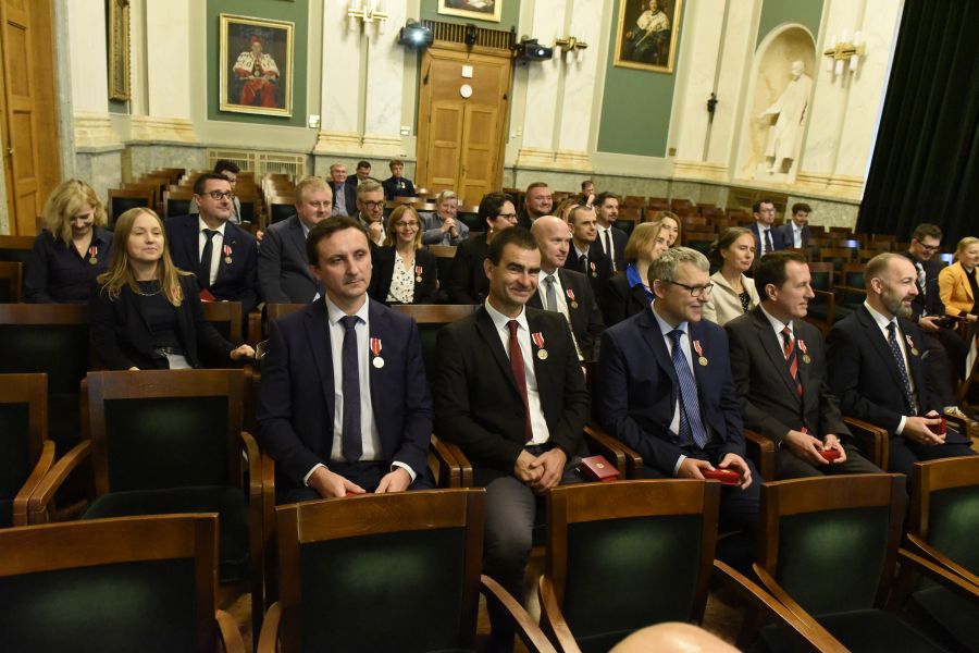 Kliknij aby zobaczyć pełny rozmiar