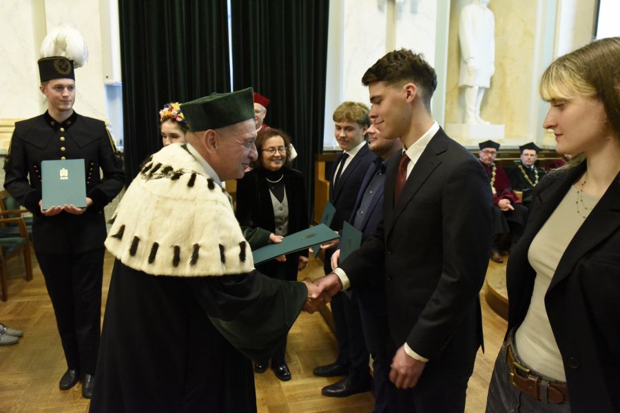 Kliknij aby zobaczyć pełny rozmiar