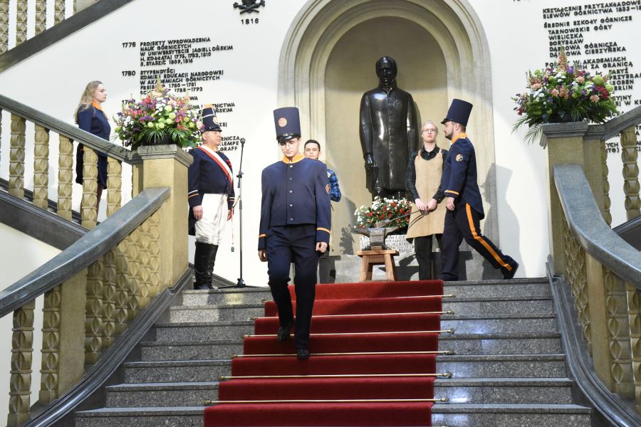 Kliknij aby zobaczyć pełny rozmiar