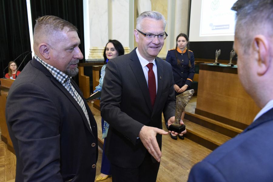 Kliknij aby zobaczyć pełny rozmiar