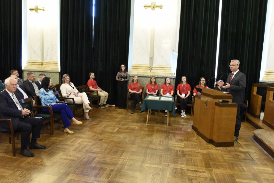 Kliknij aby zobaczyć pełny rozmiar