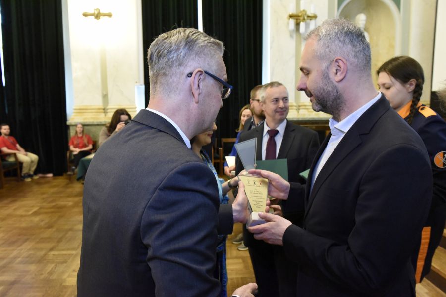 Kliknij aby zobaczyć pełny rozmiar