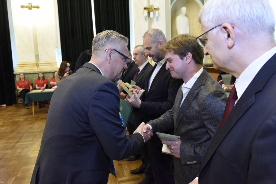 Kliknij aby zobaczyć pełny rozmiar