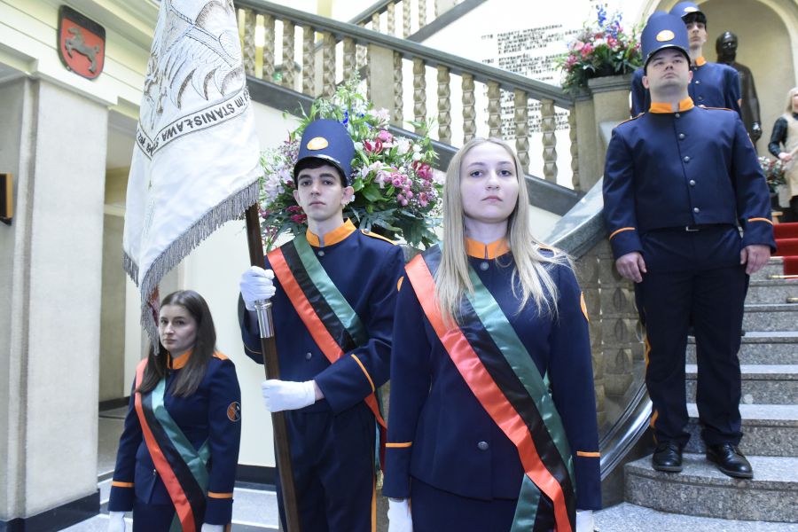 Kliknij aby zobaczyć pełny rozmiar