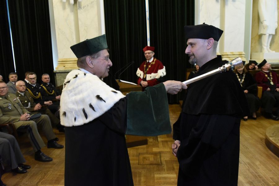 Kliknij aby zobaczyć pełny rozmiar
