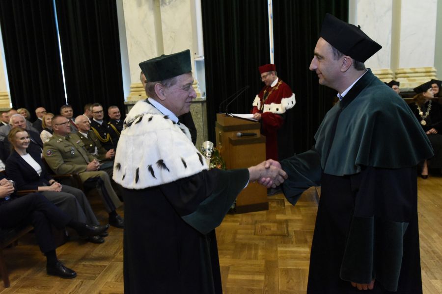 Kliknij aby zobaczyć pełny rozmiar