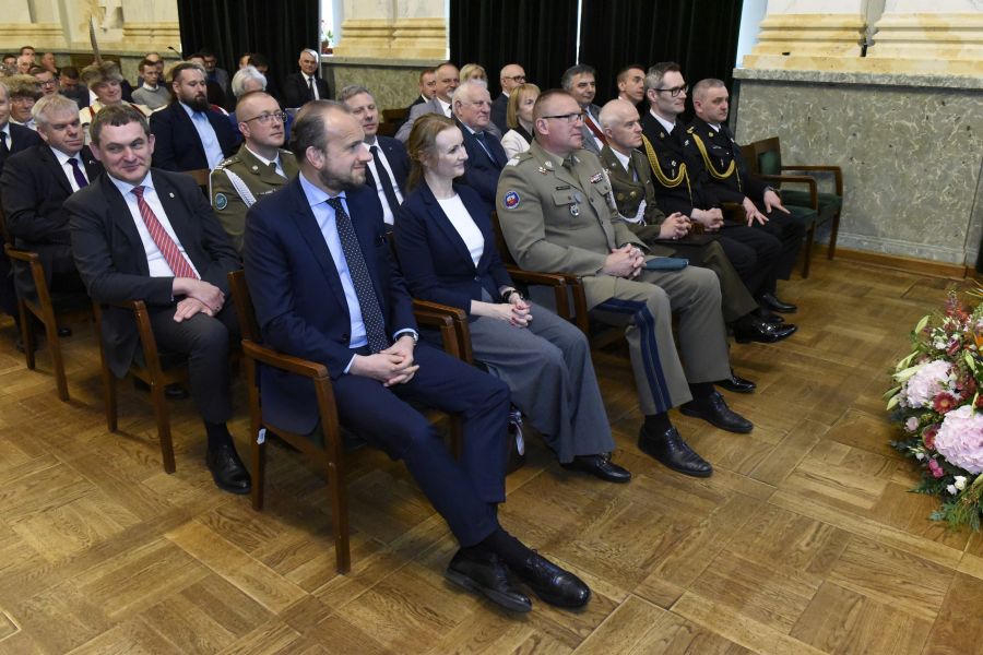 Kliknij aby zobaczyć pełny rozmiar