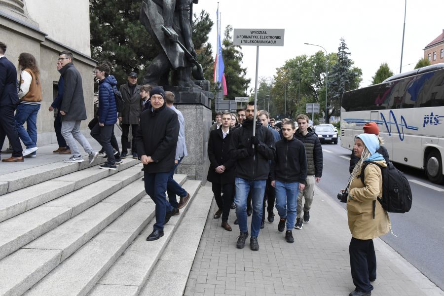 Kliknij aby zobaczyć pełny rozmiar