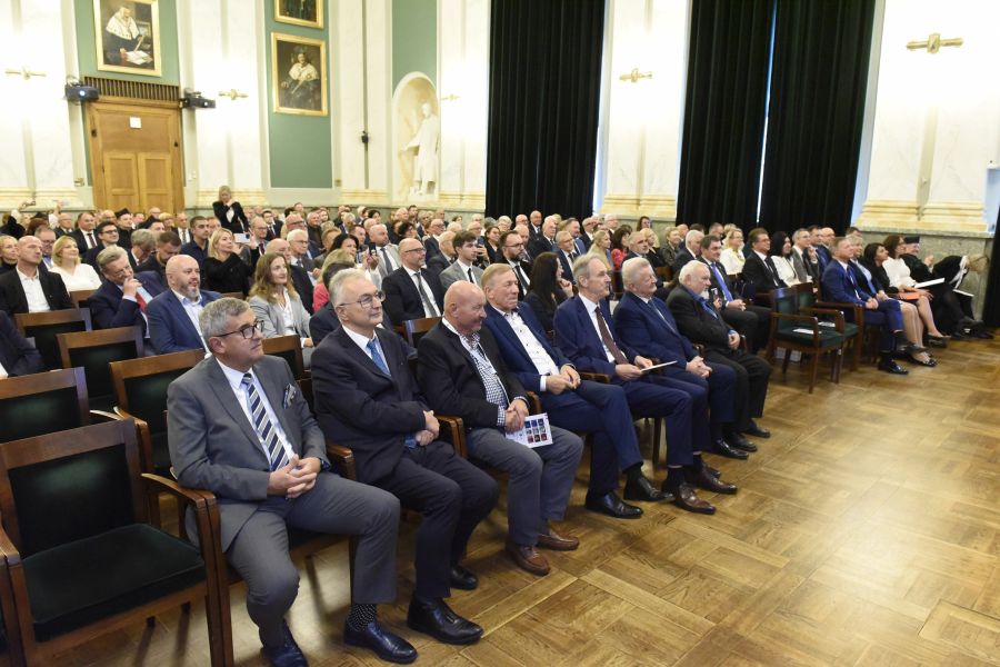 Kliknij aby zobaczyć pełny rozmiar