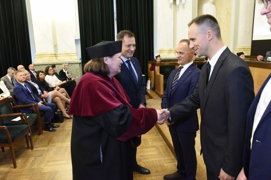 Kliknij aby zobaczyć pełny rozmiar