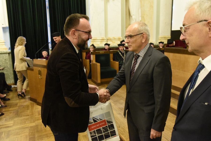Kliknij aby zobaczyć pełny rozmiar