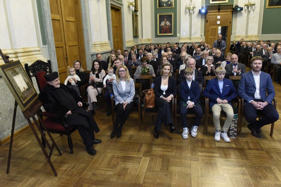 Kliknij aby zobaczyć pełny rozmiar
