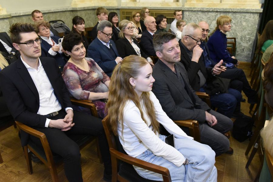 Kliknij aby zobaczyć pełny rozmiar