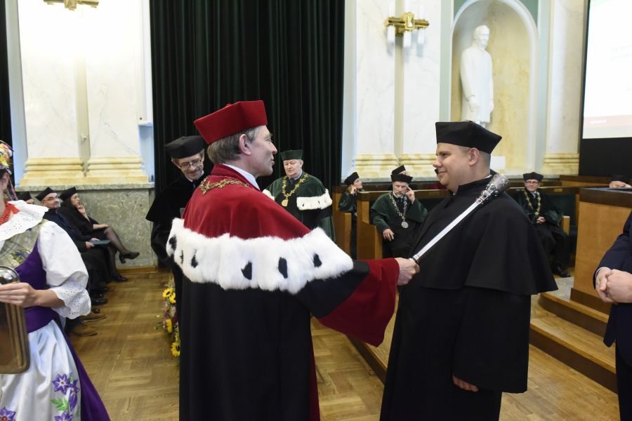 Kliknij aby zobaczyć pełny rozmiar