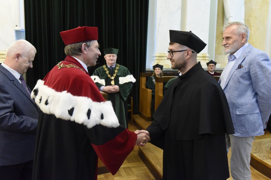 Kliknij aby zobaczyć pełny rozmiar