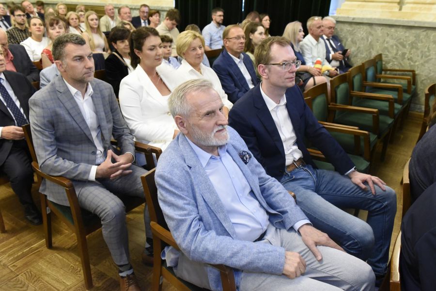 Kliknij aby zobaczyć pełny rozmiar