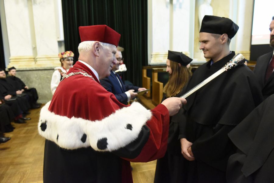 Kliknij aby zobaczyć pełny rozmiar