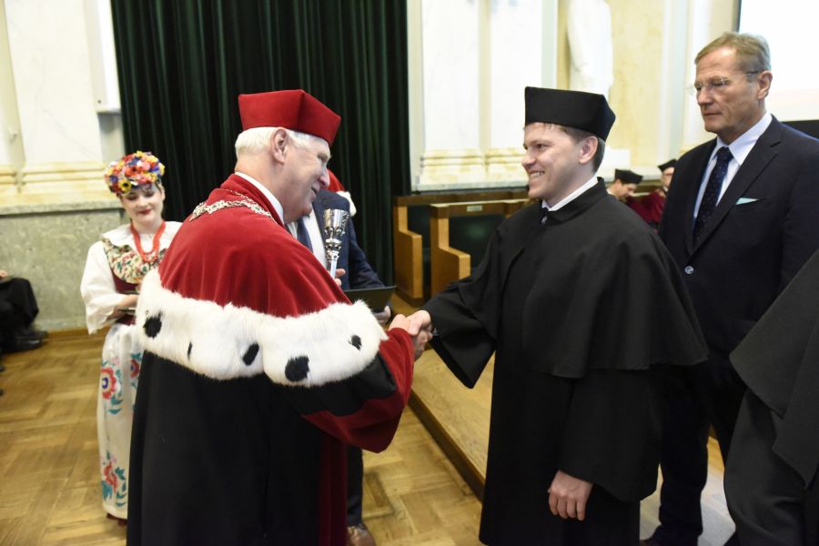 Kliknij aby zobaczyć pełny rozmiar
