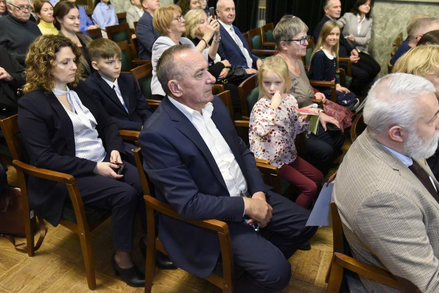 Kliknij aby zobaczyć pełny rozmiar