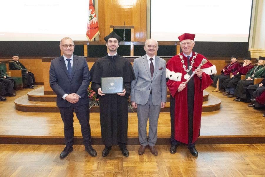 Kliknij aby zobaczyć pełny rozmiar