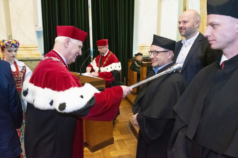 Kliknij aby zobaczyć pełny rozmiar