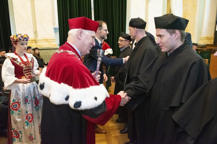 Kliknij aby zobaczyć pełny rozmiar