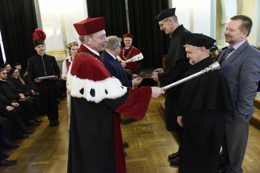 Kliknij aby zobaczyć pełny rozmiar