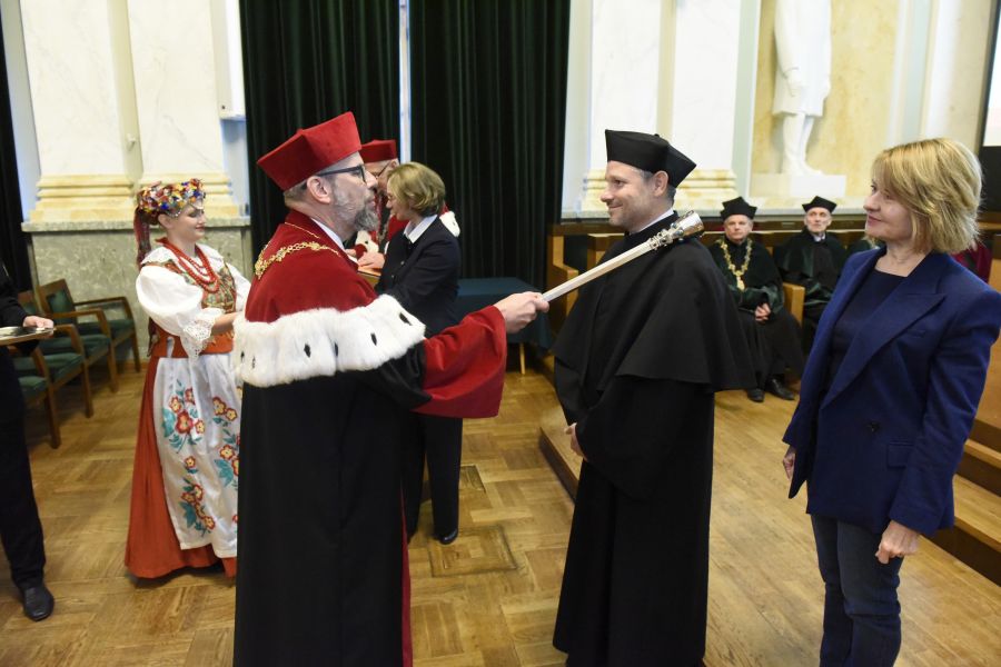 Kliknij aby zobaczyć pełny rozmiar