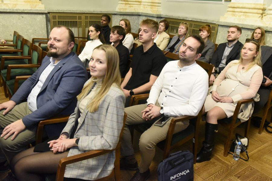 Kliknij aby zobaczyć pełny rozmiar