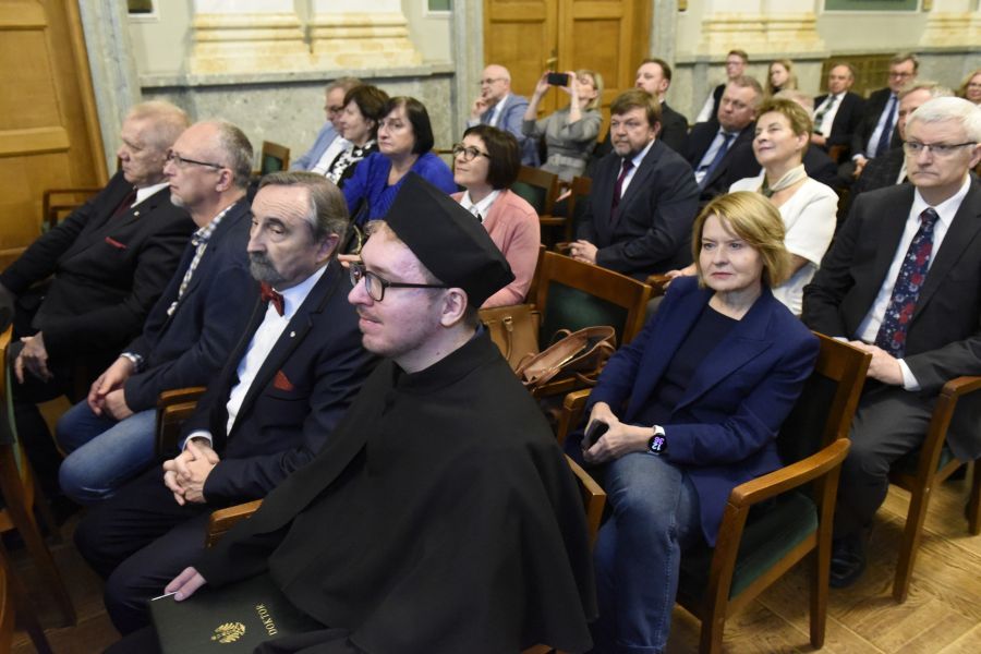 Kliknij aby zobaczyć pełny rozmiar