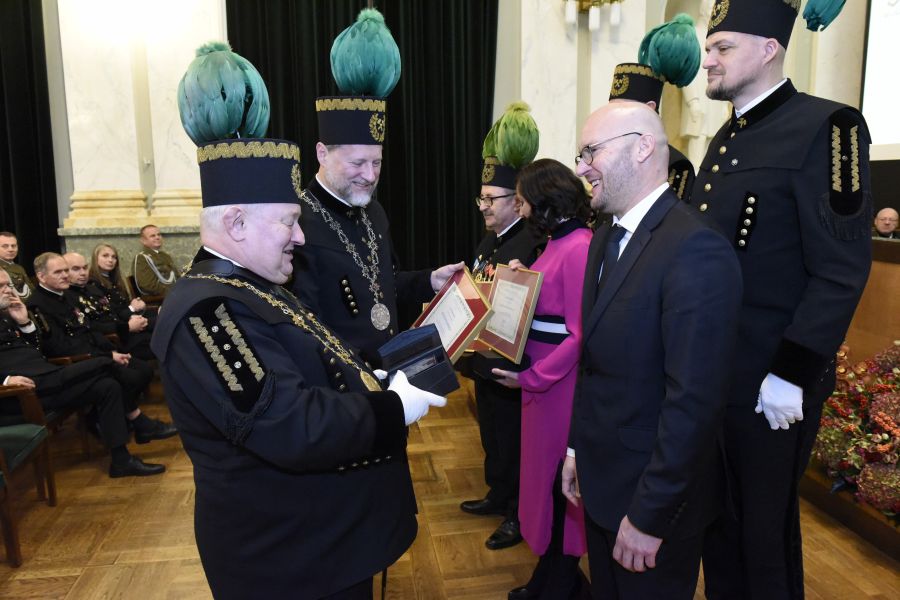 Kliknij aby zobaczyć pełny rozmiar