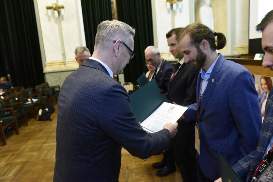 Kliknij aby zobaczyć pełny rozmiar