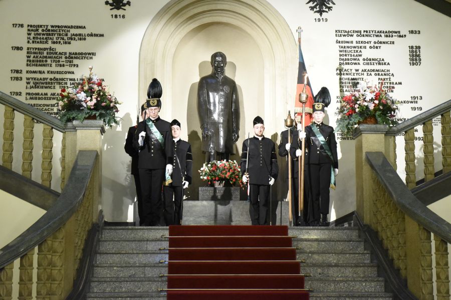 Kliknij aby zobaczyć pełny rozmiar
