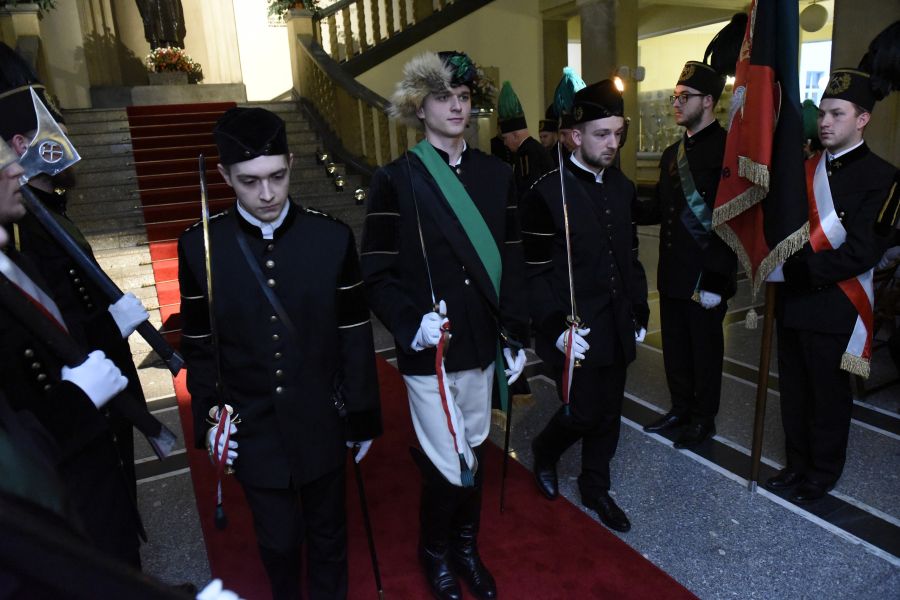 Kliknij aby zobaczyć pełny rozmiar