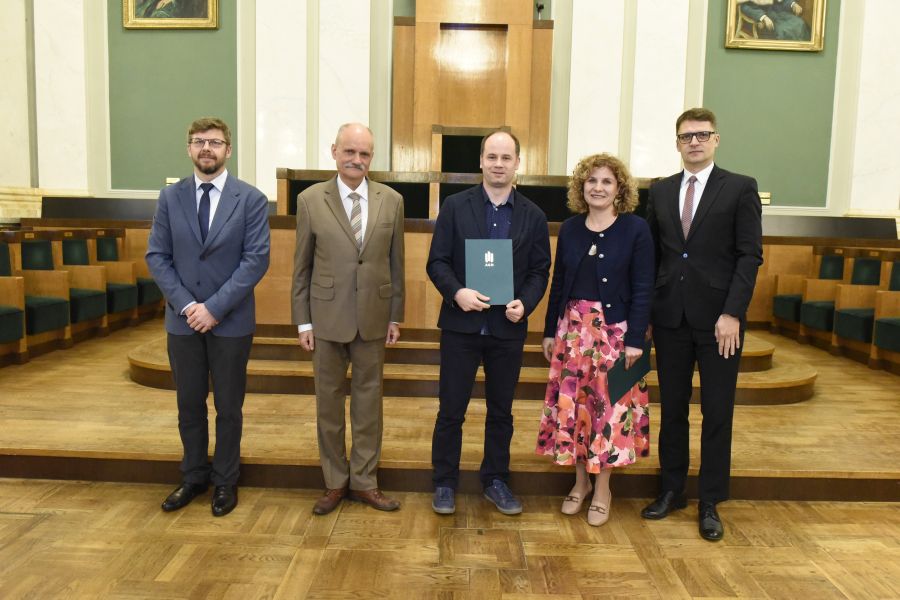 Kliknij aby zobaczyć pełny rozmiar