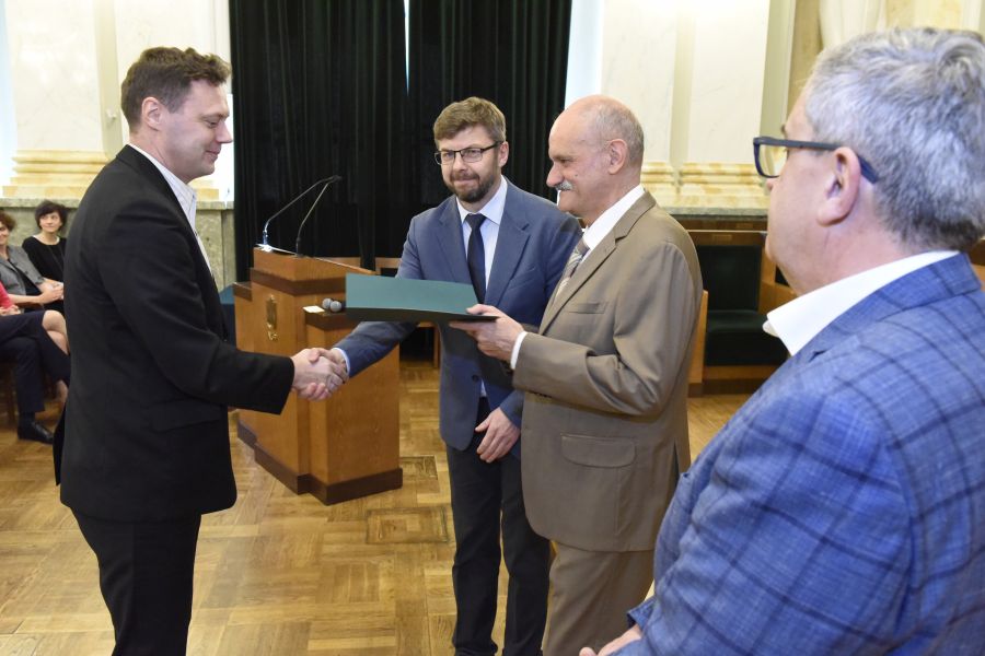 Kliknij aby zobaczyć pełny rozmiar