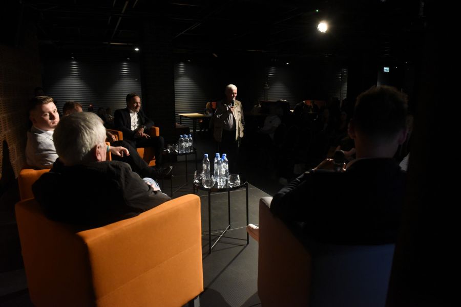 Kliknij aby zobaczyć pełny rozmiar