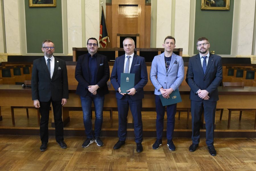 Kliknij aby zobaczyć pełny rozmiar